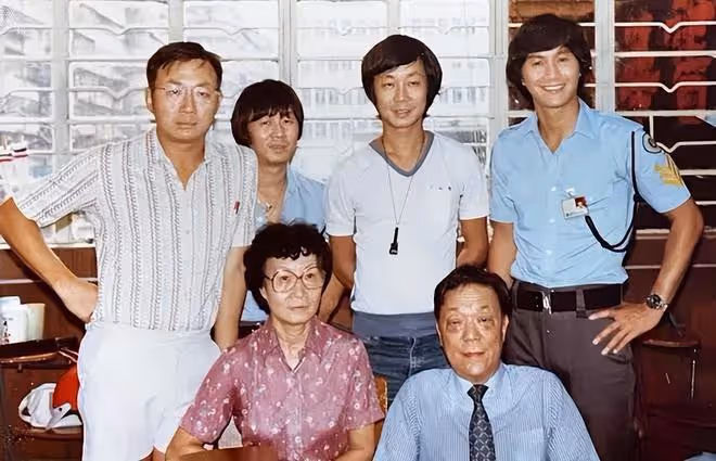 82歲許冠文交代後事!選擇海葬但很怕死亡,曝三弟骨灰存在後花園