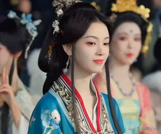 《無心法師》兩個靈氣的女演員都變臉了,陳瑤被說牙齒整大一個號