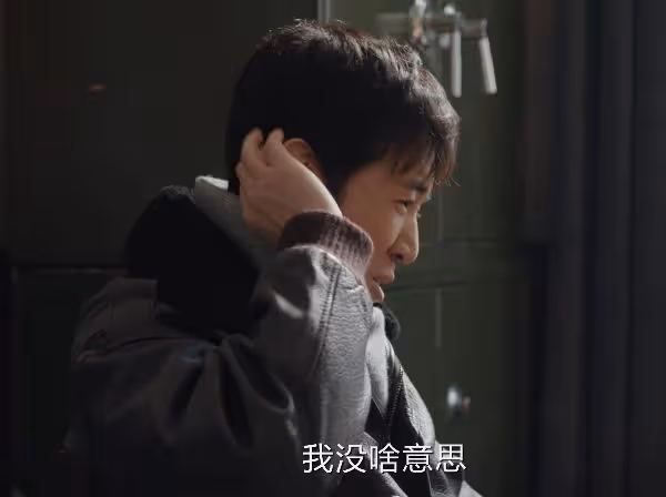 一臉褶子、滿身贅肉演大學生?54歲都能演大學生他爹,這劇瘋了?