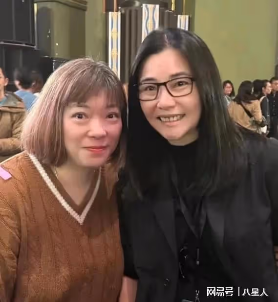 中國賺錢日本花!鄭伊健開演唱會,半年收入億元,支持妻子日本工作
