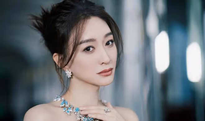 李小冉加盟《一路繁花》,直言劉曉慶「不好惹」!網友熱議不斷