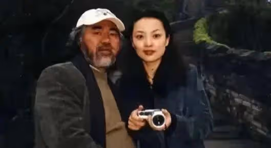 與大20歲富豪離婚,嫁大31歲張紀中,杜星霖:麵包和愛情我全都要