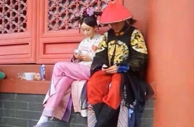 演員休息時都在幹嘛?第一張我忍住了,唐僧那張讓我笑出腹肌!