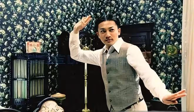 萬萬沒想到,51歲不婚不育的蘇有朋,早已走上了另一條道路!