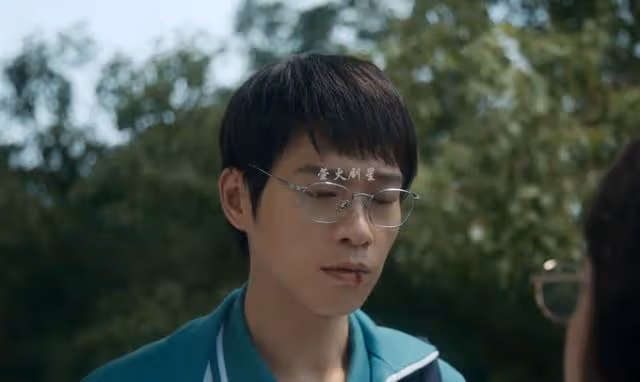 不討好的勇氣:看懂吳秀雅選擇在七中舉辦婚禮,才知她多記仇