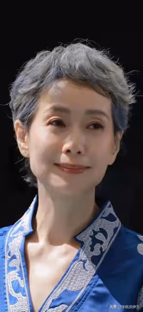 整整14年了,還是沒想通,葉童當年為啥不放棄屢次背叛她的陳國熹