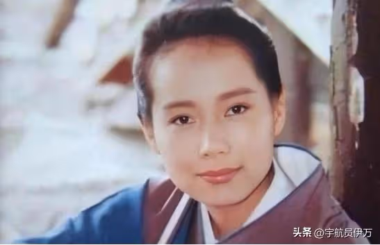 整整14年了,還是沒想通,葉童當年為啥不放棄屢次背叛她的陳國熹