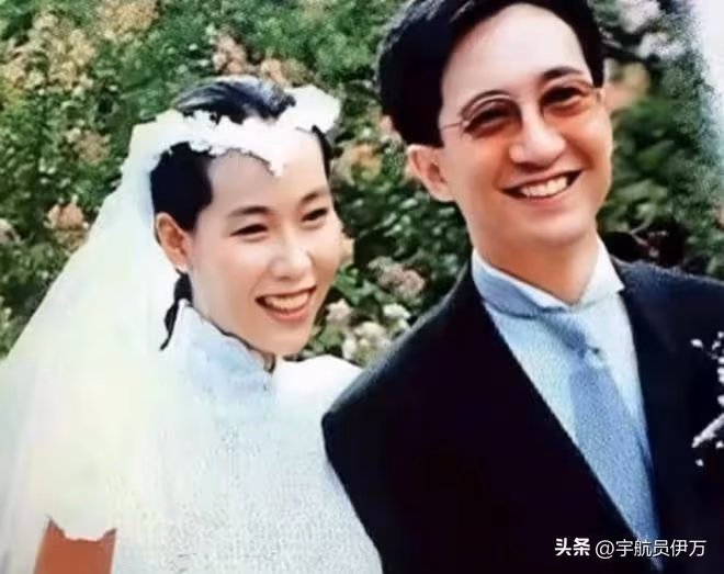 整整14年了,還是沒想通,葉童當年為啥不放棄屢次背叛她的陳國熹