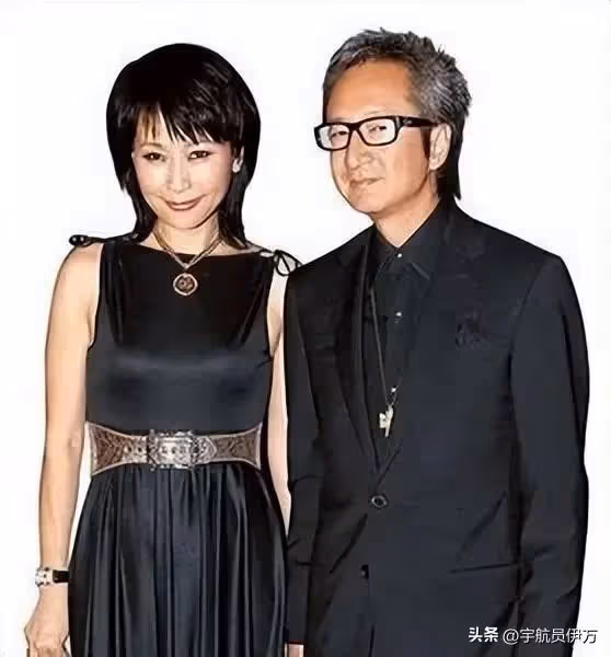 整整14年了,還是沒想通,葉童當年為啥不放棄屢次背叛她的陳國熹