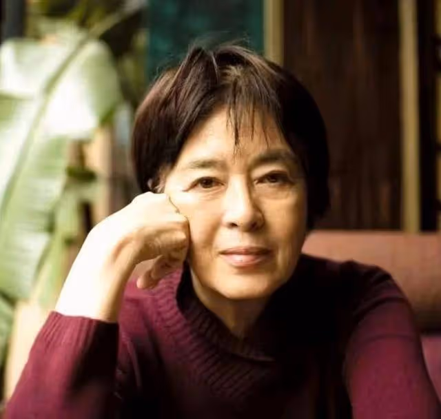 薛佳凝甜蜜認愛，照片曝光：終遇良人，她找到了真愛歸宿