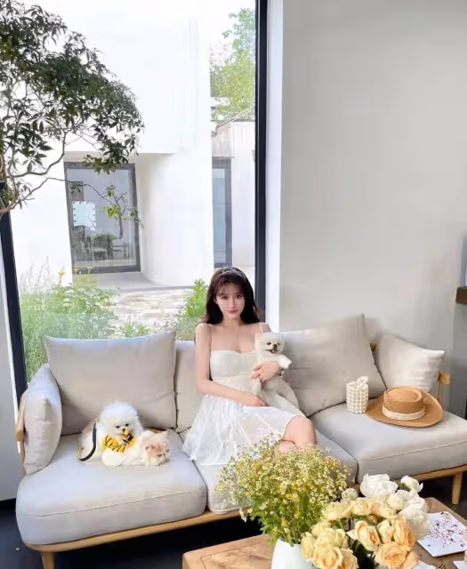 與趙麗穎離婚3年後,46歲馮紹峰曝新戀情,女方又出自名媛培訓班