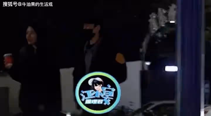 馮紹峰新戀情曝光,女友來自名媛培訓班顏值不輸趙麗穎,回應來了
