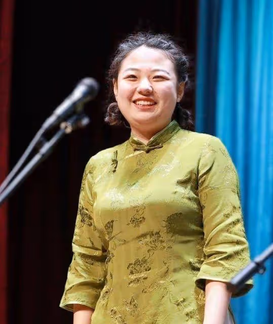 德雲社趙芸一錄團綜,虞姬扮相甜美可人,笑容治癒人氣飆升