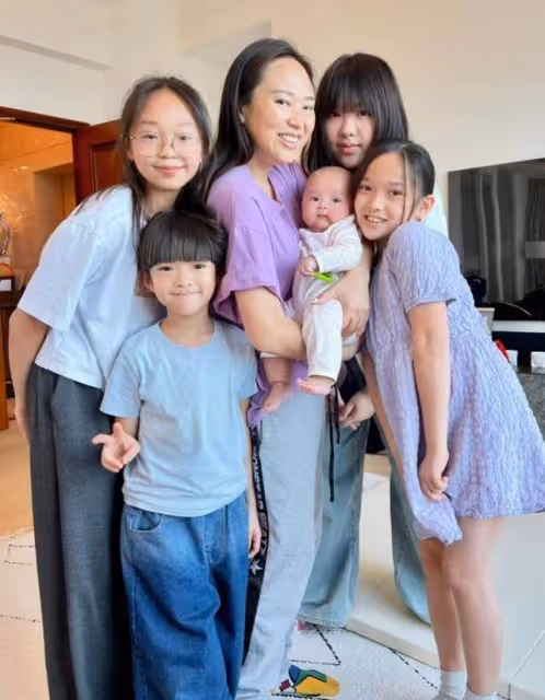 不易!TVB金牌司儀揭表面風光背後曾零收入,家中更有四子女要養