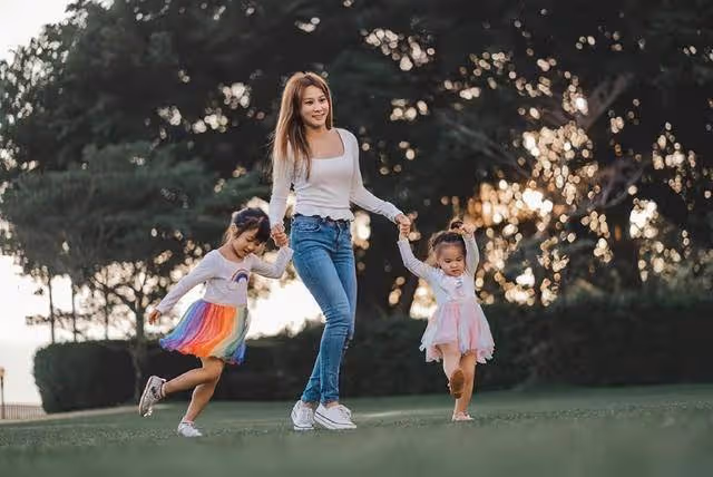 TVB知名女星惹負面評論,做地產經紀隱惡揚善,遭痛批不夠專業