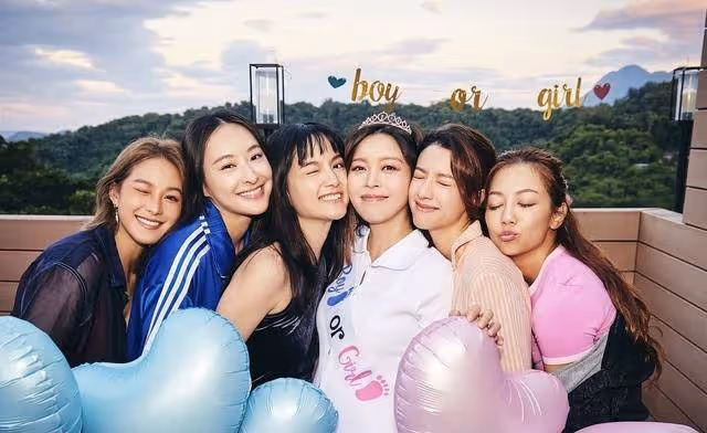 恭喜!TVB實力女星即將生二胎,與好友開派對揭曉孩子性別