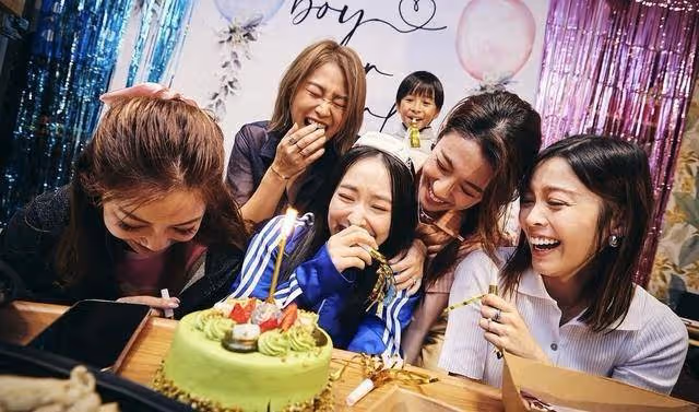 恭喜!TVB實力女星即將生二胎,與好友開派對揭曉孩子性別