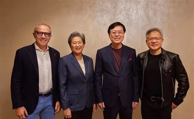 恭喜!62歲梁朝偉正式官宣新身份,劉嘉玲盛裝陪同,現場大咖雲集