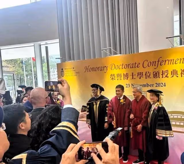 恭喜!62歲梁朝偉正式官宣新身份,劉嘉玲盛裝陪同,現場大咖雲集