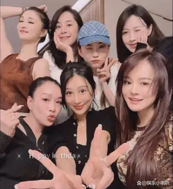 黃曉明與葉珂同框現尷尬,站位暗示葉珂身份地位,成為局外人!