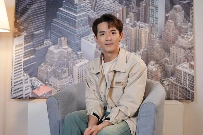 TVB星三代入行10年成功上位做第二男主角,曾一度離巢到內地拍劇