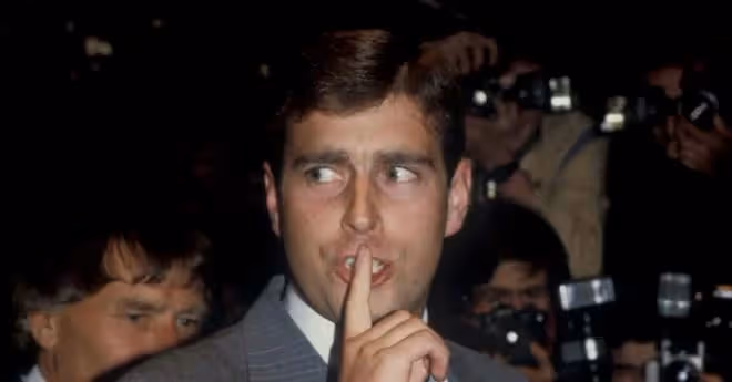 查爾斯國王把家庭放在第一位,邀請受辱的安德魯王子共度聖誕