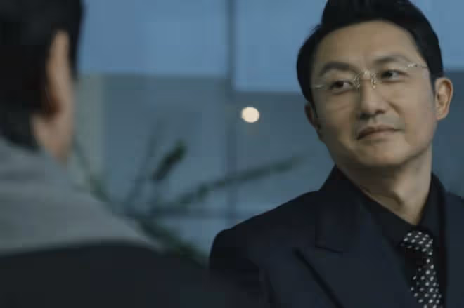 《白夜破曉》直到裴家易被無罪釋放，才發現真正的幕後黑手是韋東