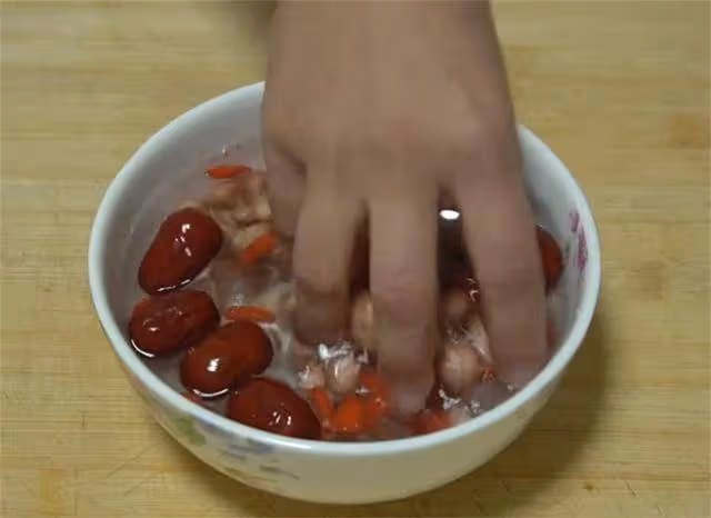 天冷了手腳冰涼,要多喝這道湯,全家一人一碗,好喝又滋補