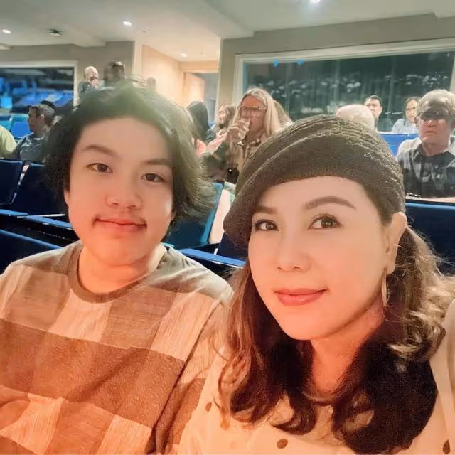 突迎噩耗!知名港女星生日前得知母親離世,大兒子出生一日便夭折