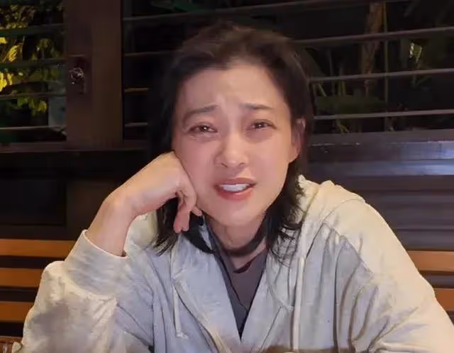 梅婷素顏出鏡為老公慶生,毫無顏值焦慮本人好樸素,夫妻關係超甜