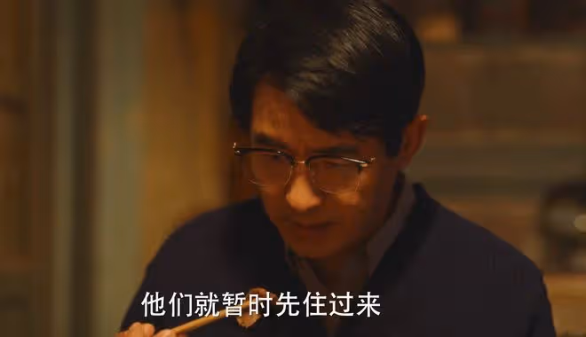 《小巷人家》結局:這才是莊超英恨黃玲30年的真相,老陳一語道破