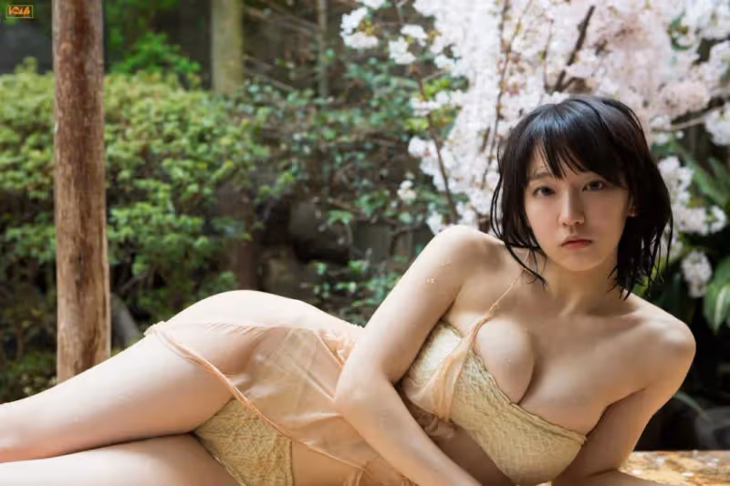 日本女星吉岡里帆性感寫真!膚白貌美魔鬼身材太火辣了
