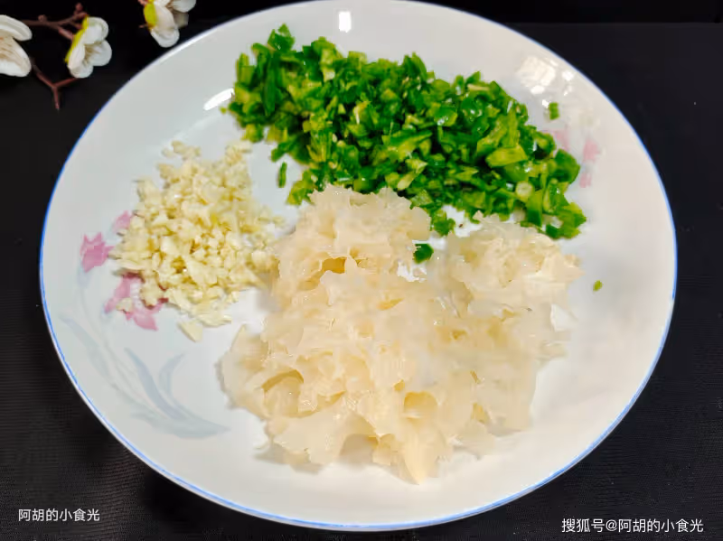 天冷這菜就該這麼吃,很多人還不知道!經常燉一鍋,香飄滿屋、高蛋白又解饞,每一口都是大滿足