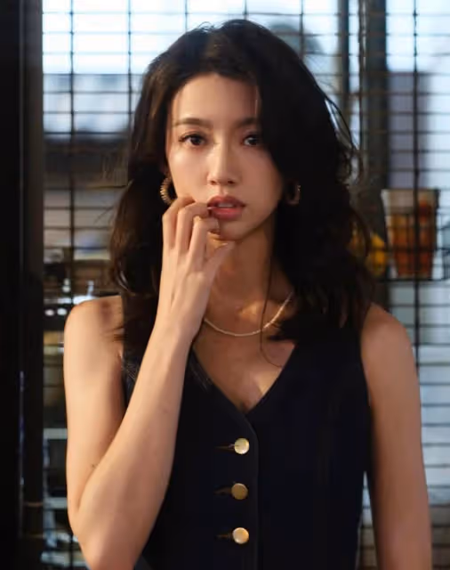 蔡思貝重提小三輿論,遭網友抨擊:當小三還要裝可憐
