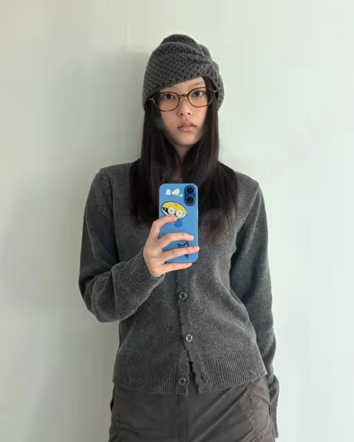 NewJeans跟ADOR解約事件始末：成員收入曝光，不怕面對天價違約金