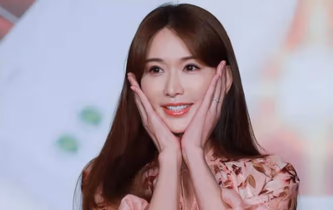 林志玲50歲生日曬親子照，不老女神展現幸福模樣，網友熱議紛紛