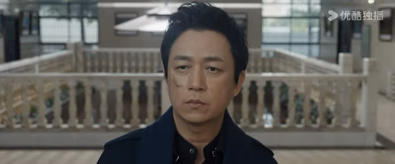 《白夜破曉》：看懂鄭旗對周巡的三次暗示，才懂內鬼的職位多高？