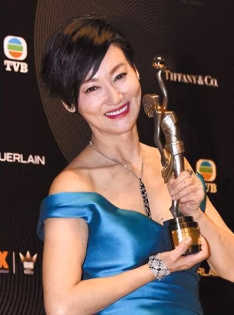惠英紅:從乞丐到「武打明星祖媽,」64歲還在等美國水兵