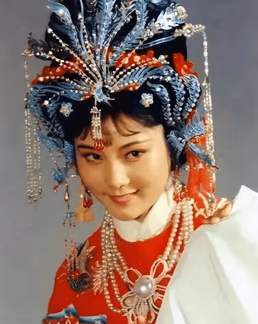 善惡終有報!想不到11月還沒結束,國家一級演員何賽飛,就給影視圈演員敲響警鐘