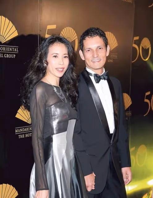 莫文蔚54歲也老了?看戲素顏膚色暗,像老奶奶!