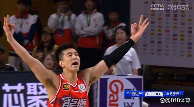 裝酷!郭艾倫被美女記者問爆砍32分:打得挺好!打得還行!