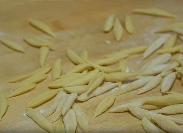 麵食這樣做孩子超愛吃,爽滑筋道,不擀麵不刀切,比手擀麵還簡單