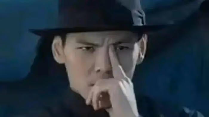 向佐炮轟李勝利滾出香港!後者疑似喊話:來抓我啊