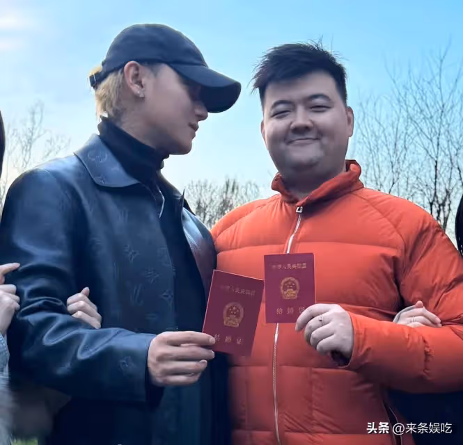 黃子韜結婚,娶到沒洗頭的徐藝洋,自曝不主動親對方,鹿晗壓力大