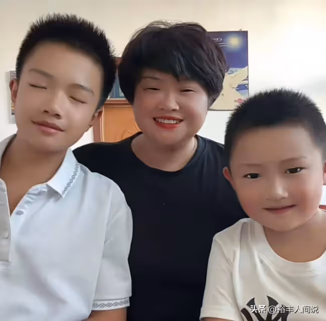 痛心!34歲網紅「化龍棚妹」車禍去世,15歲大兒子淡然講述惹爭議