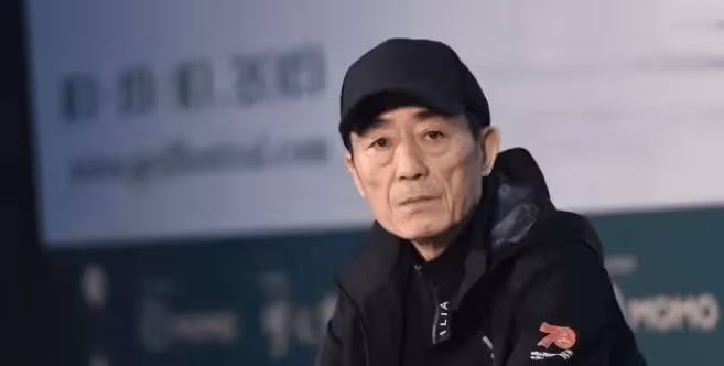 回首張藝謀:除了陳婷和鞏俐,還有個女人,我這輩子都等不到了,是我今生最大的遺憾