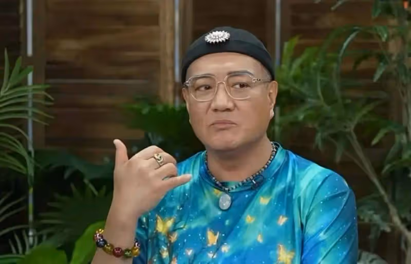 TVB老戲骨魯振順自曝曾自殘割斷9條筋,因做電影男主角欠巨債,迎黃昏戀突然悔婚