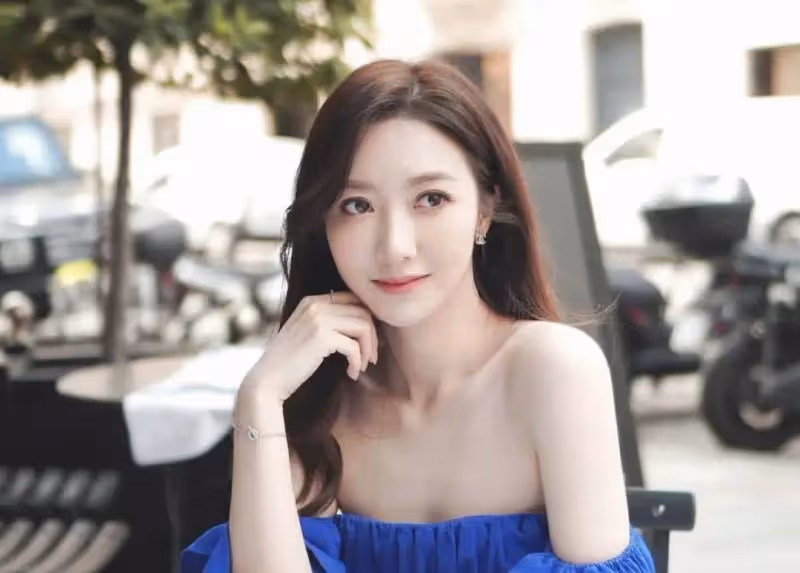 恭喜!TVB力捧花旦何依婷突然宣布懷孕,會經常嘔吐兼胃脹