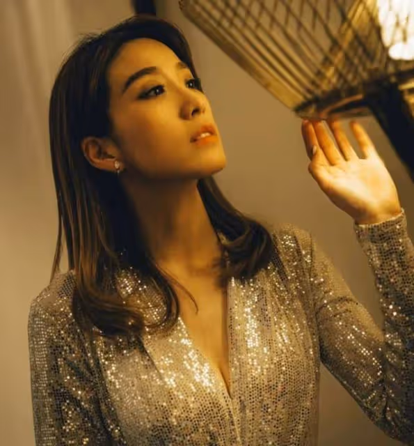 脫單有望?44歲姚子羚曬慶生照被猜戀愛中,與前任分手疑逼婚導致