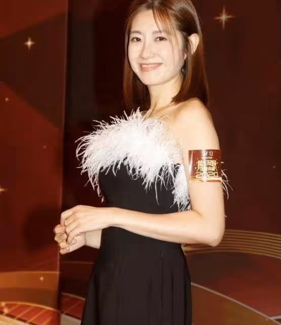 20年首次爭視後!TVB實力女星獲提名感觸落淚,自曝贏面不大
